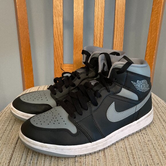 Nike Air Jordan 1 Mid "Shadow" Sneakers Black Grey Women Size 7 - Picture 16 of 16